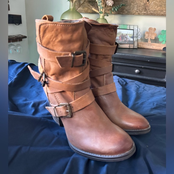 Steve Madden Yale Boots Size 8.5 - Picture 4 of 4